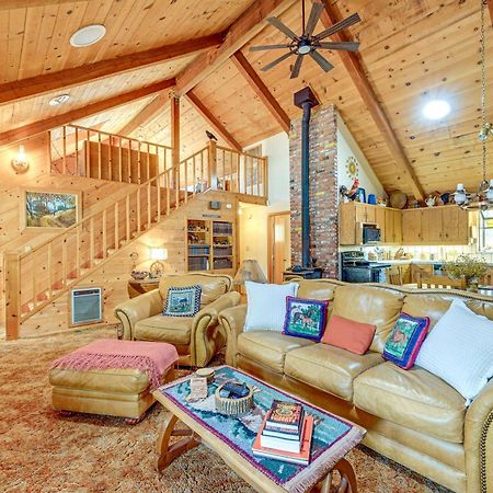 Cozy Family-Friendly Badger Retreat With Fireplace! エクステリア 写真