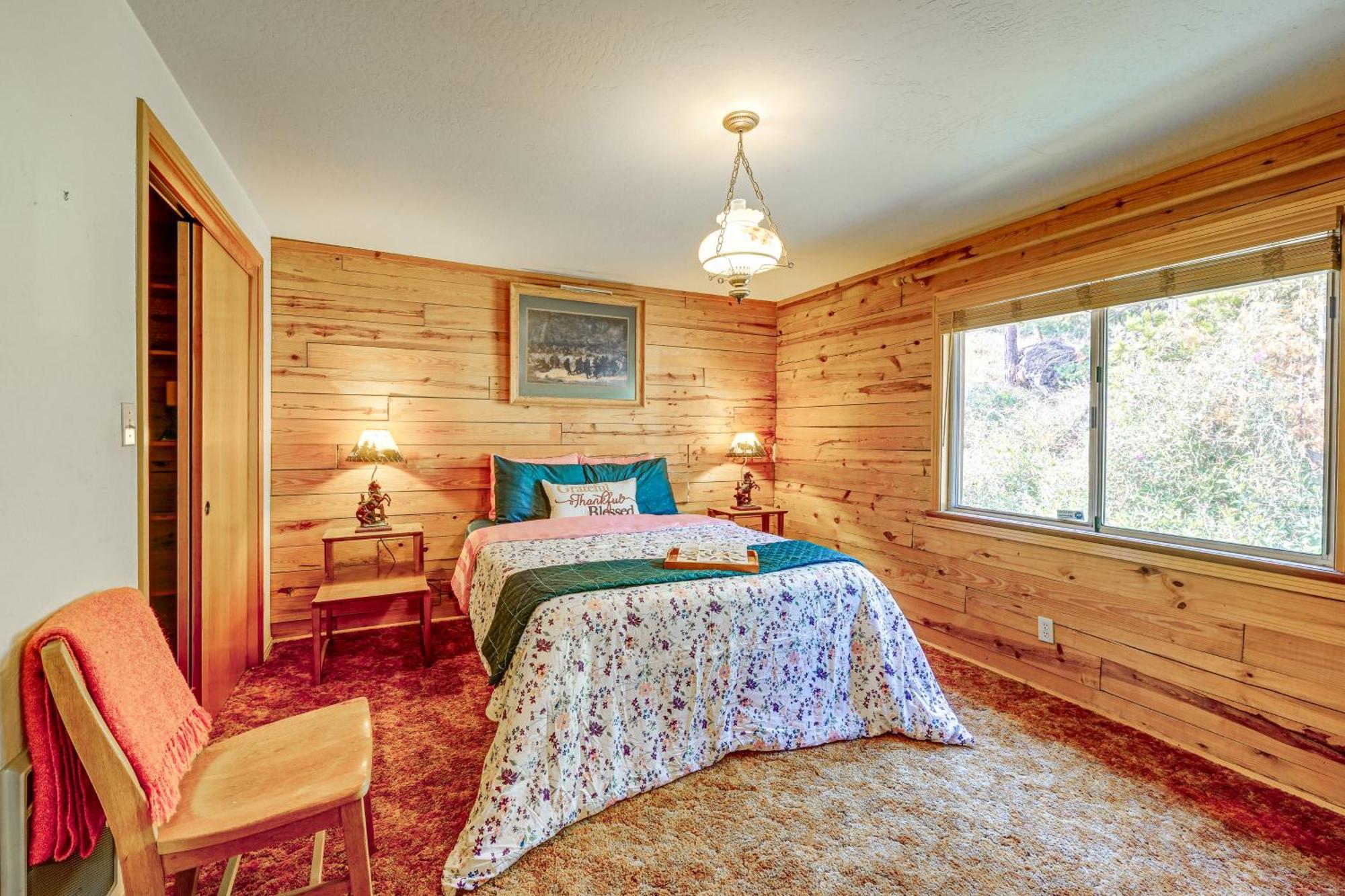 Cozy Family-Friendly Badger Retreat With Fireplace! エクステリア 写真